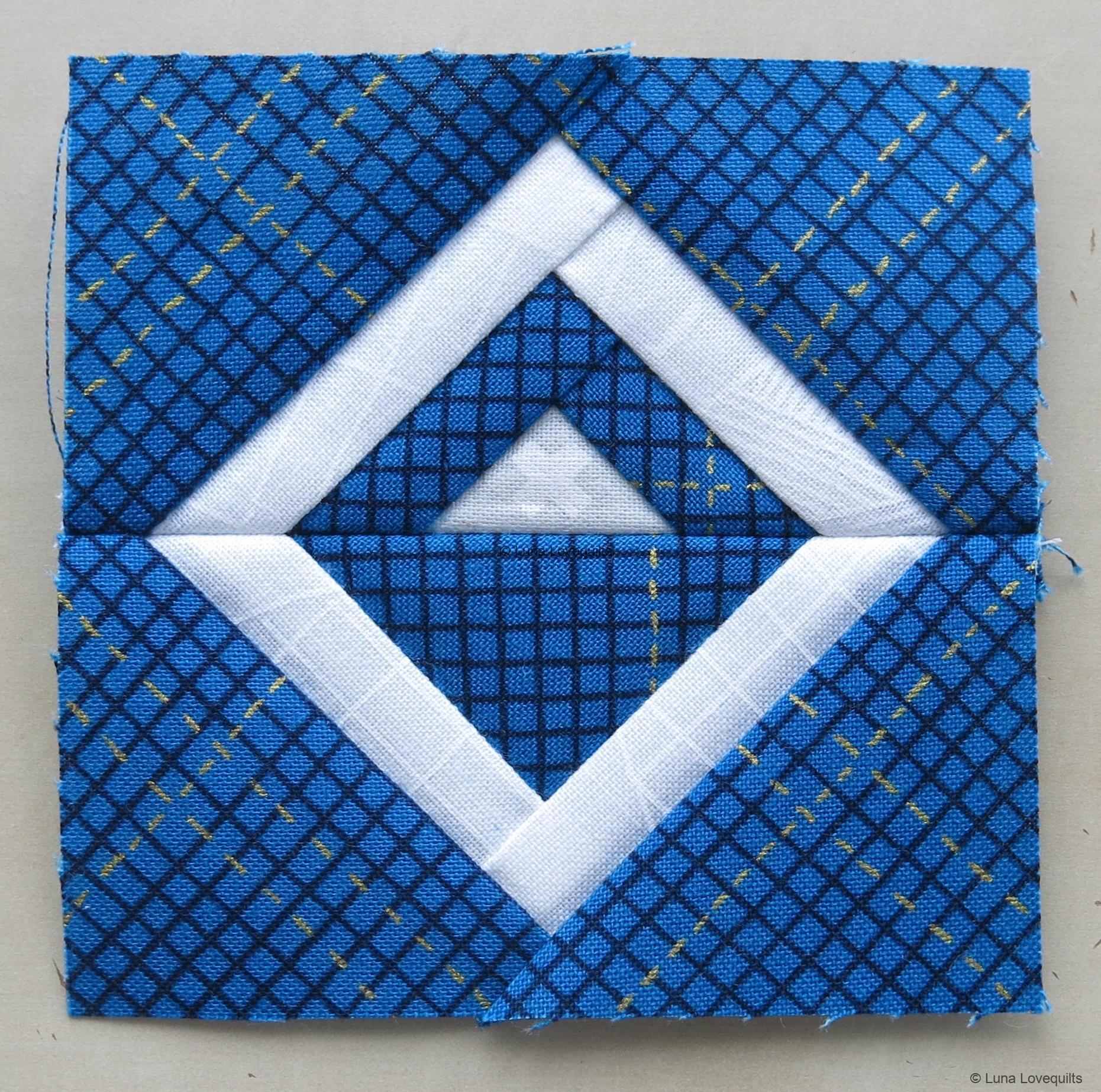 Luna Lovequilts - Quilting Tutorial - Foundation Paper Piecing