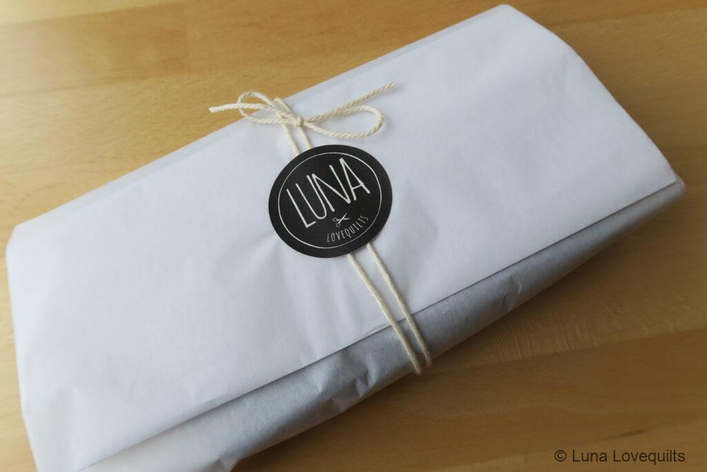 Luna Lovequilts - Packaging