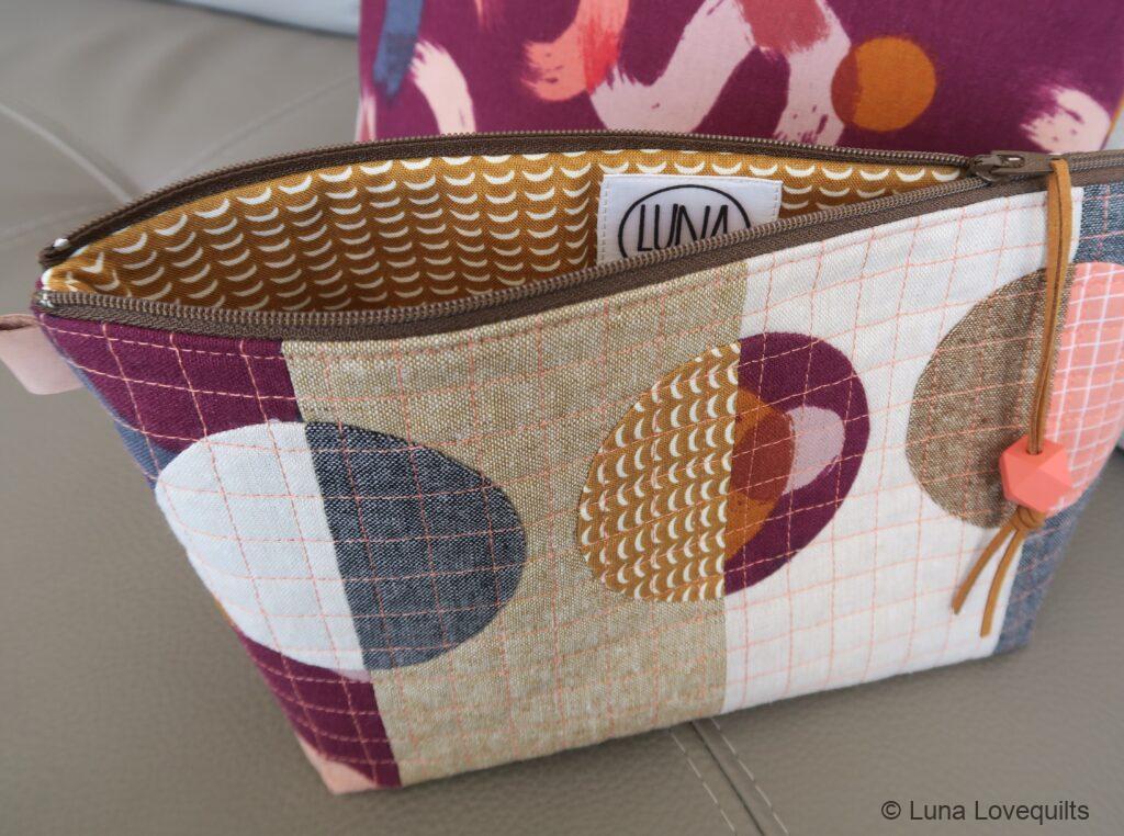Luna Lovequilts - Quilted pouch close-up