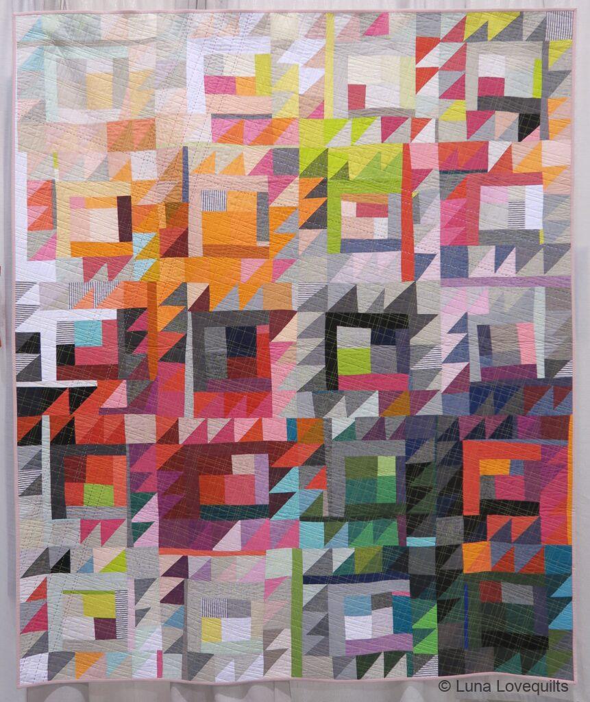 Quiltcon 2022 - Quilt made by Laura Loewen