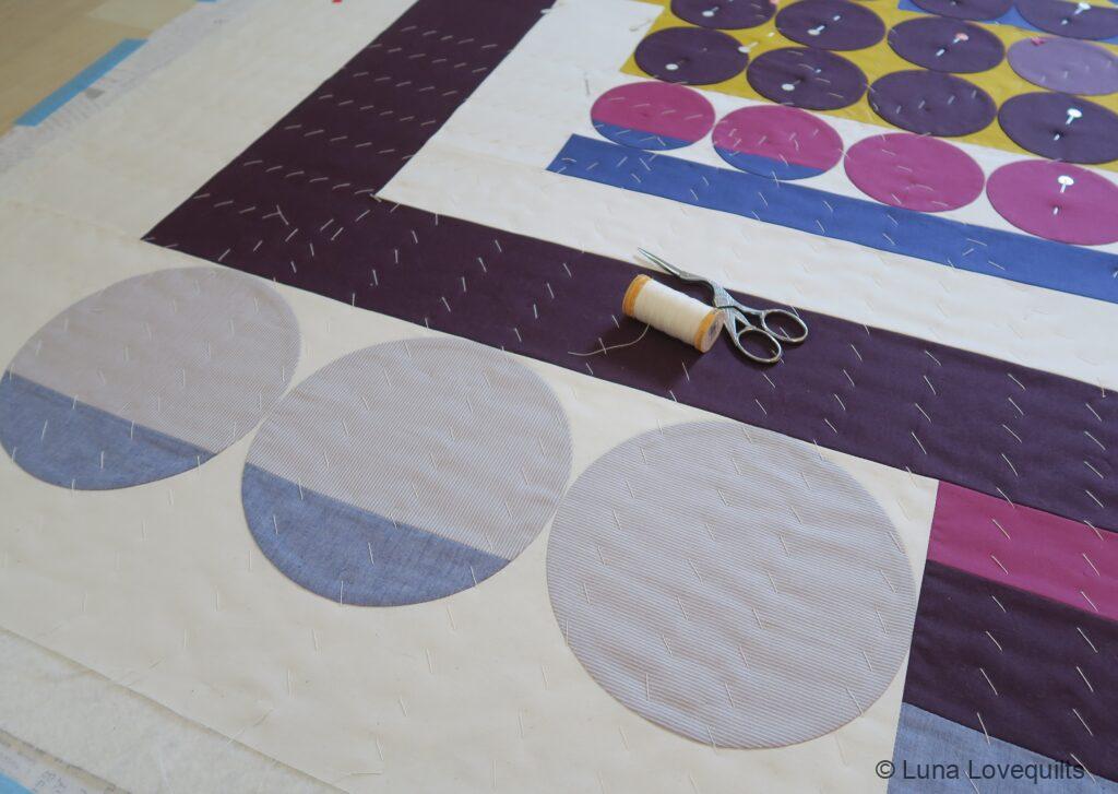 Lunalovequilts - New quilting project #5 - Basting in progress