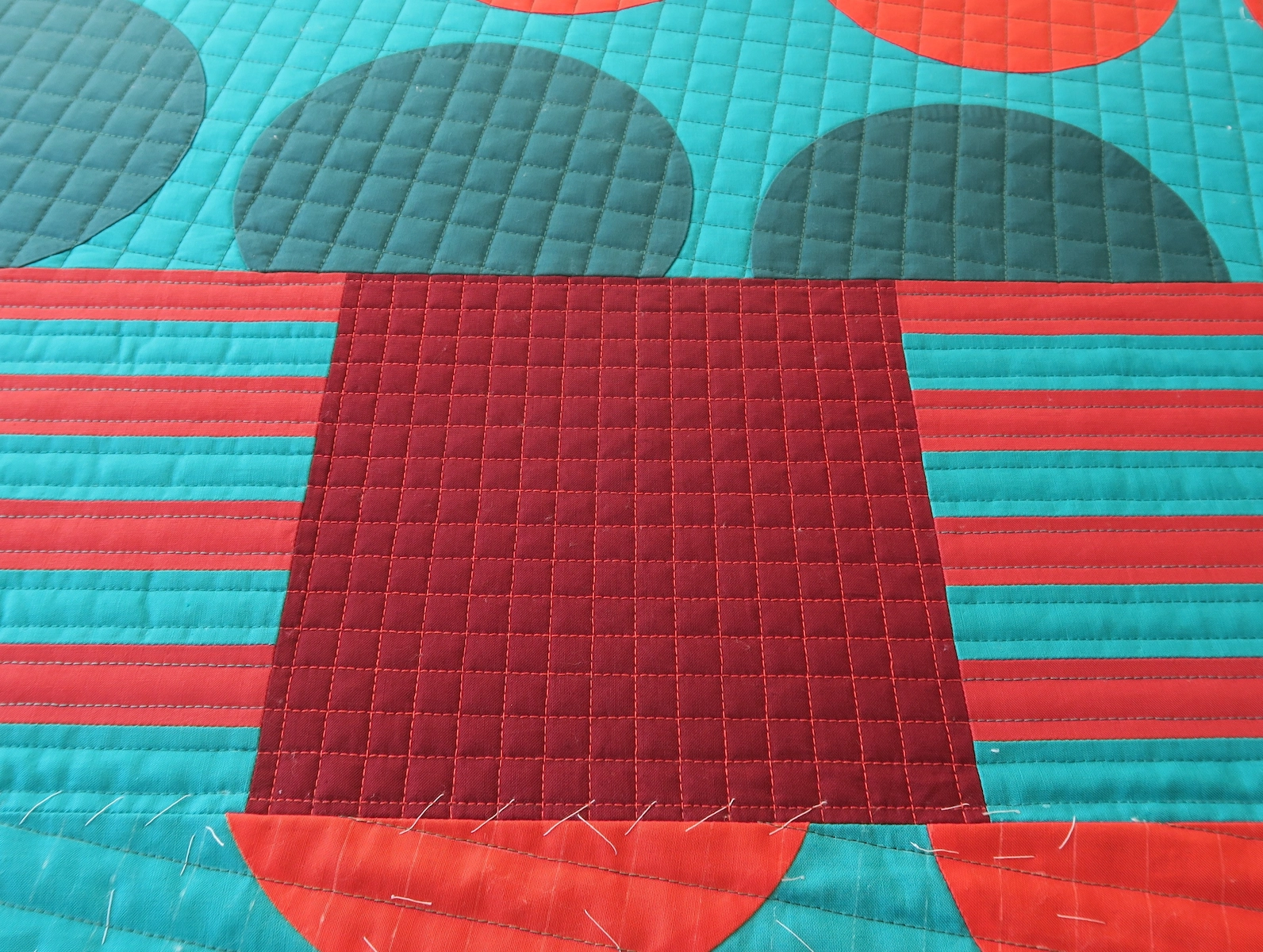 Sophie Zaugg – Quilt – Polka Dot – Quilting in Progress Sophie Zaugg - Quilt - Polka Dot - Quilting in Progress