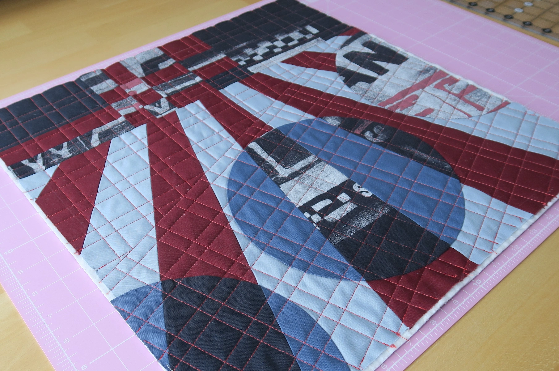 Luna Lovequilts – T-Shirt Quilt Project Luna Lovequilts - T-Shirt Quilt Project