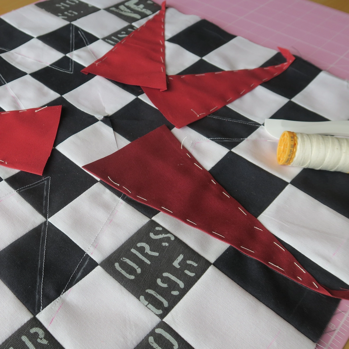 Luna Lovequilts - T-Shirt Quilt Project #4 - Basting Appliqué Pieces