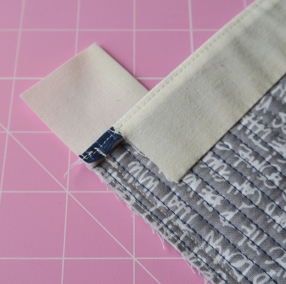 Luna Lovequilts - Tutorials - Facing - Top Strip Attached