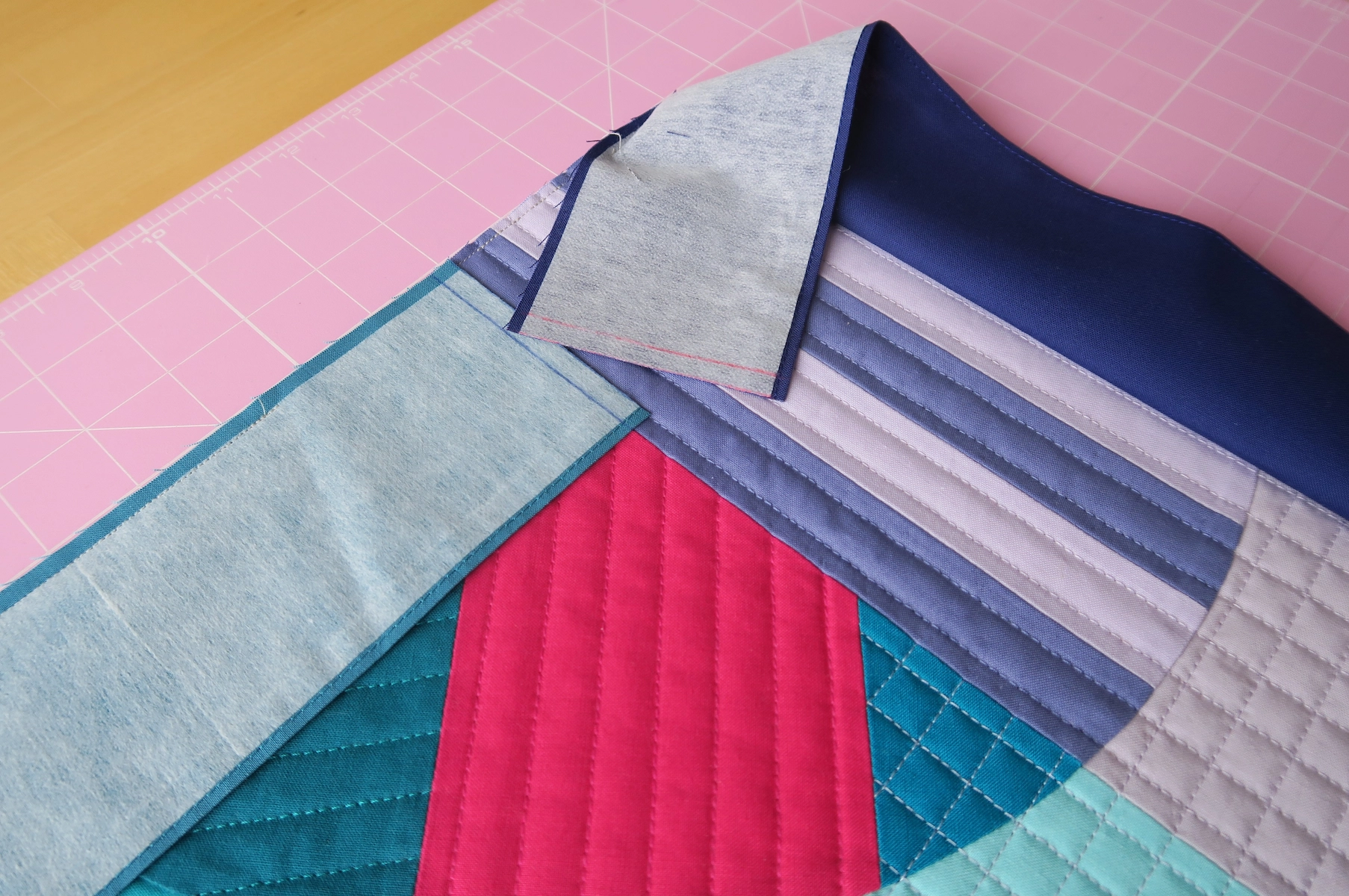 Luna Lovequilts - Tutorials - Canvas - Joining the Strips together