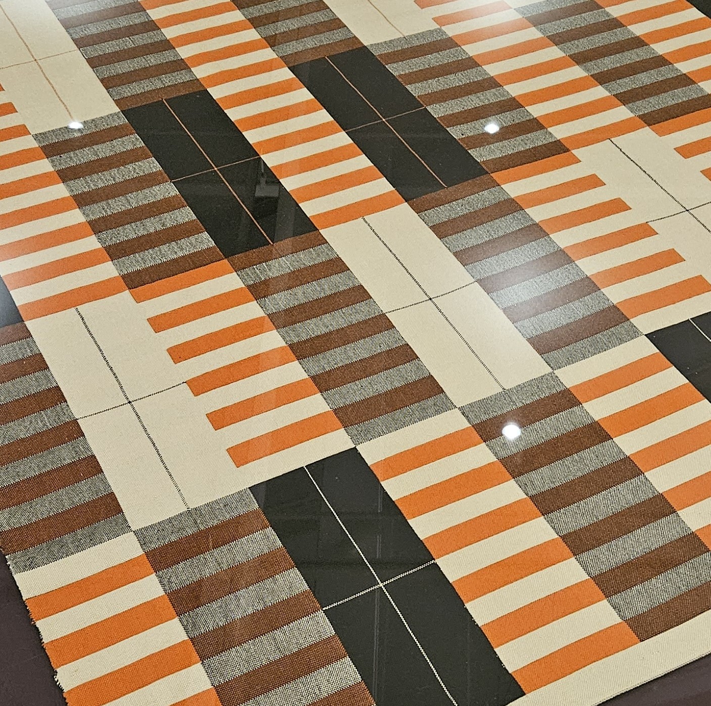 Zentrum Paul Klee - Anni Albers - Cotton and Silk Weaving