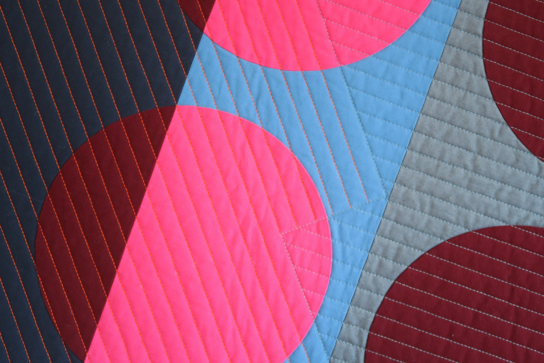 Sophie Zaugg - Quilt -Twister III - Quilting Threads Colour